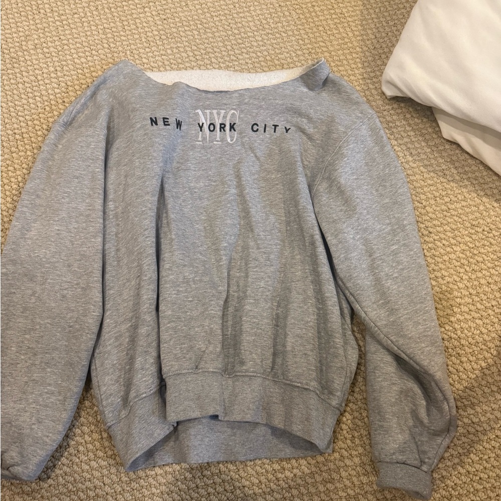 New york city sweatshirt size large cropped neck